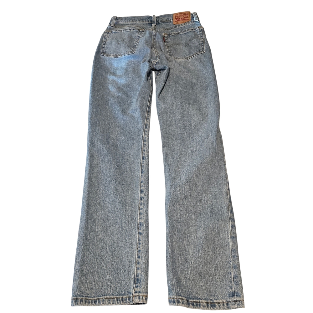 Levi’s 501 Women’s 26x30 Slim Straight Jeans Light Wash Button Fly High Rise EUC - Picture 4 of 16